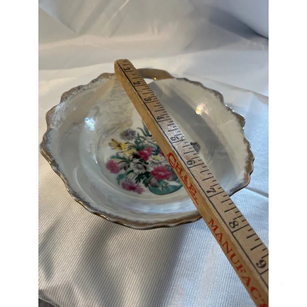 Vintage Iridescent Porcelain Floral Bowl Scalloped Gold Trim‎ Handle 7.5 Inch